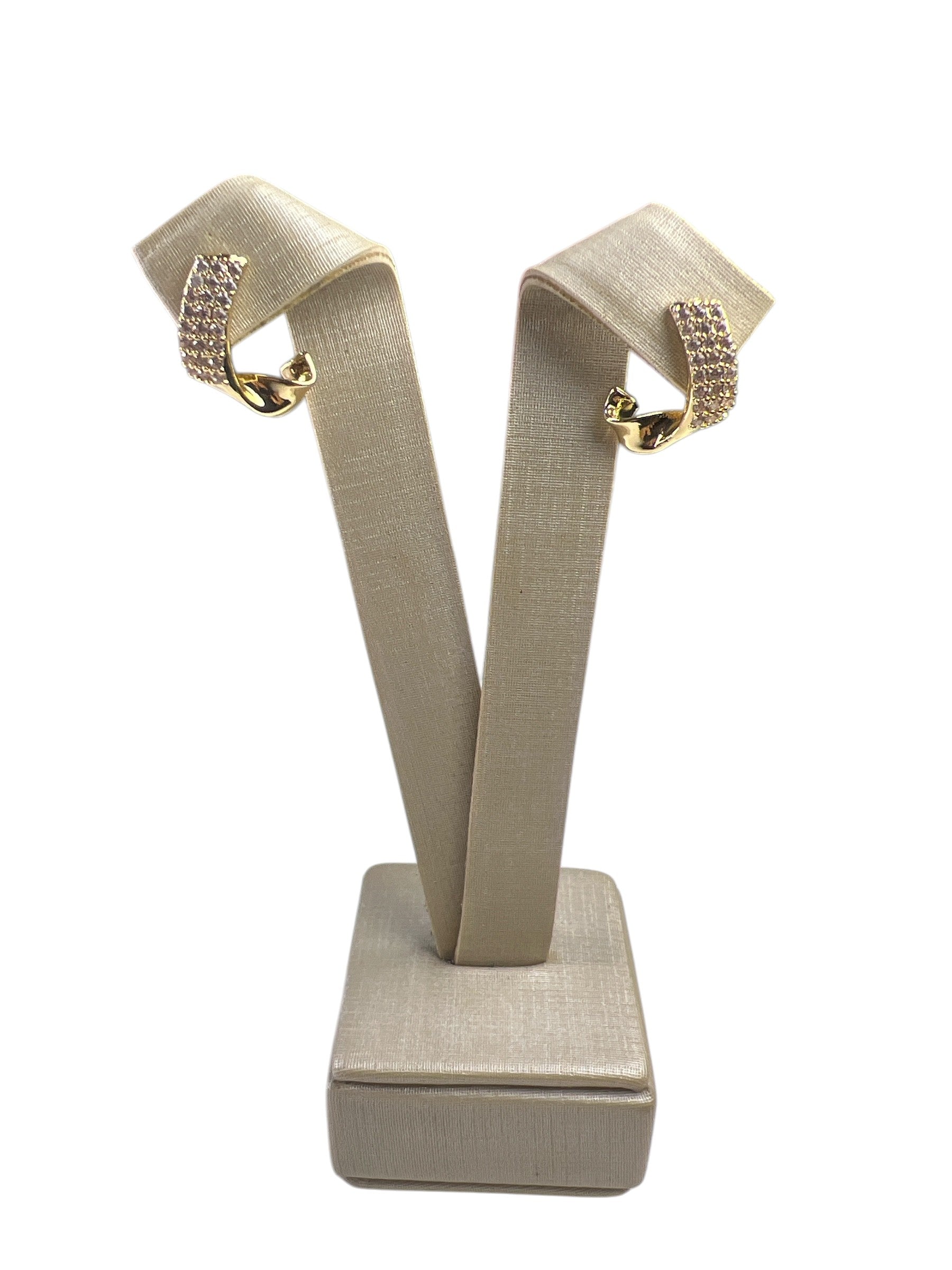 Brinco dourado Maria Thamires