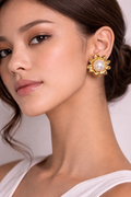 Brinco Dourado Flor Perola Maria Isabel