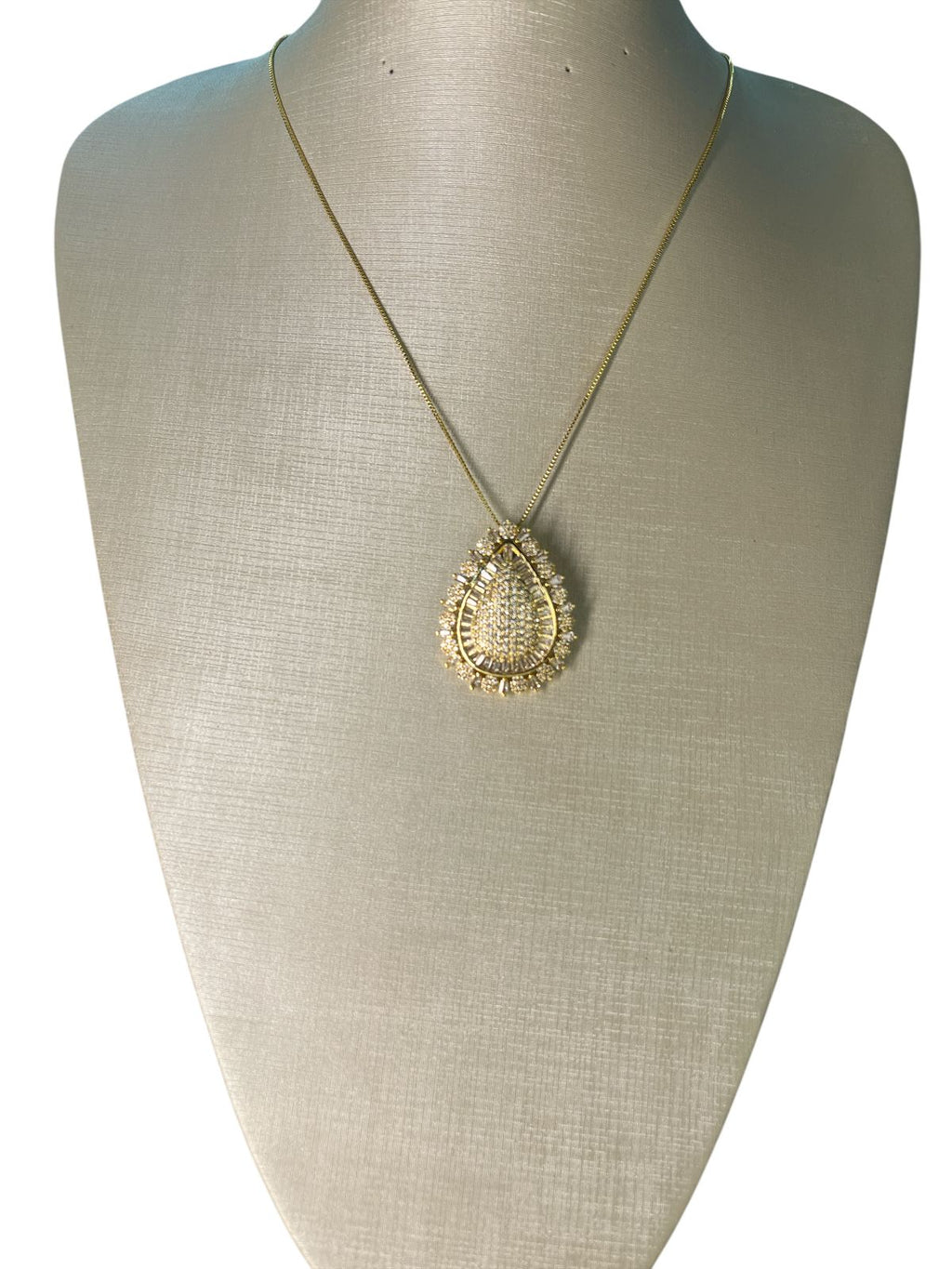 Colar Dourado Maria Diamante