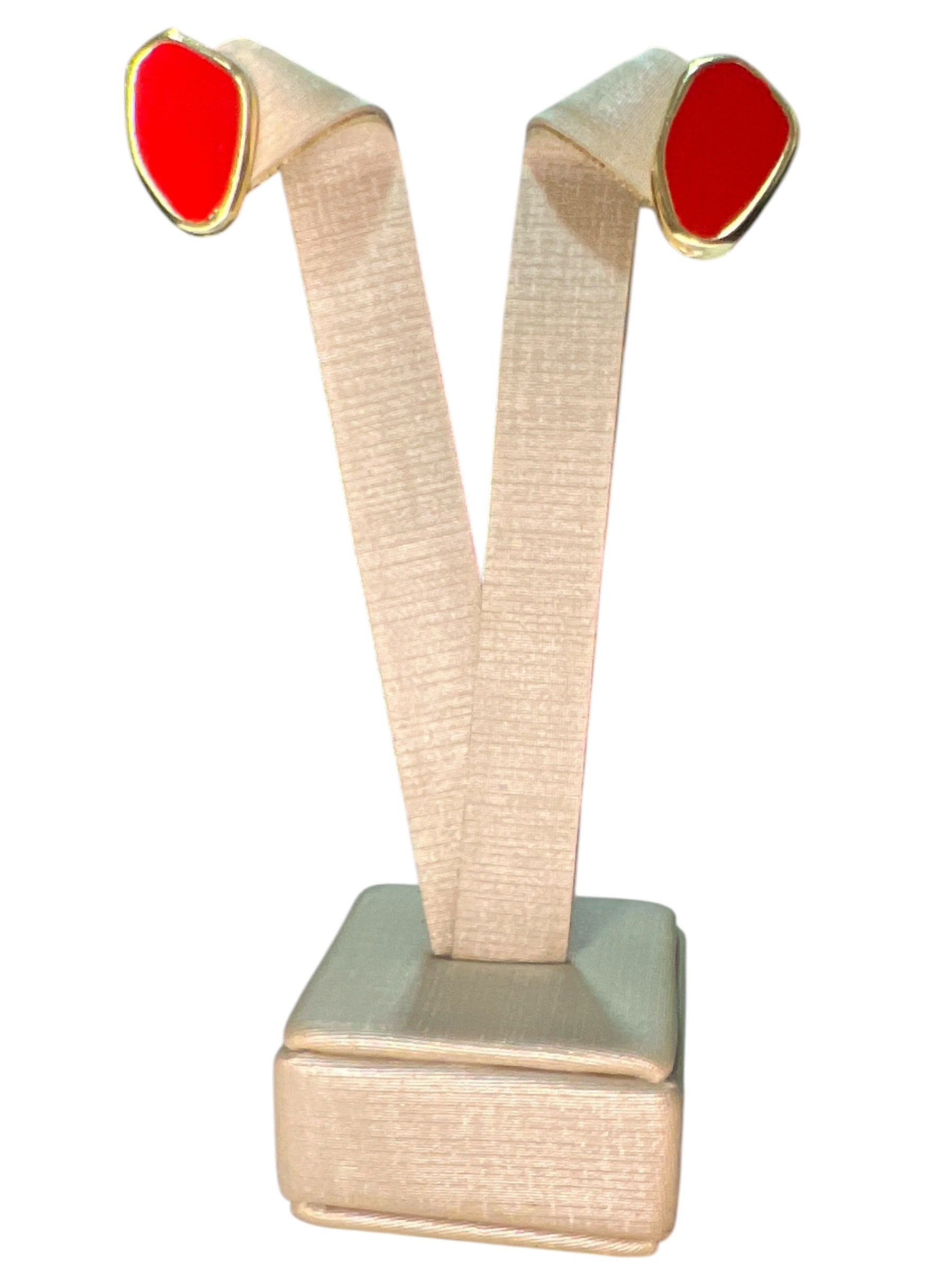Brinco Dourado Maria Camila Vermelho