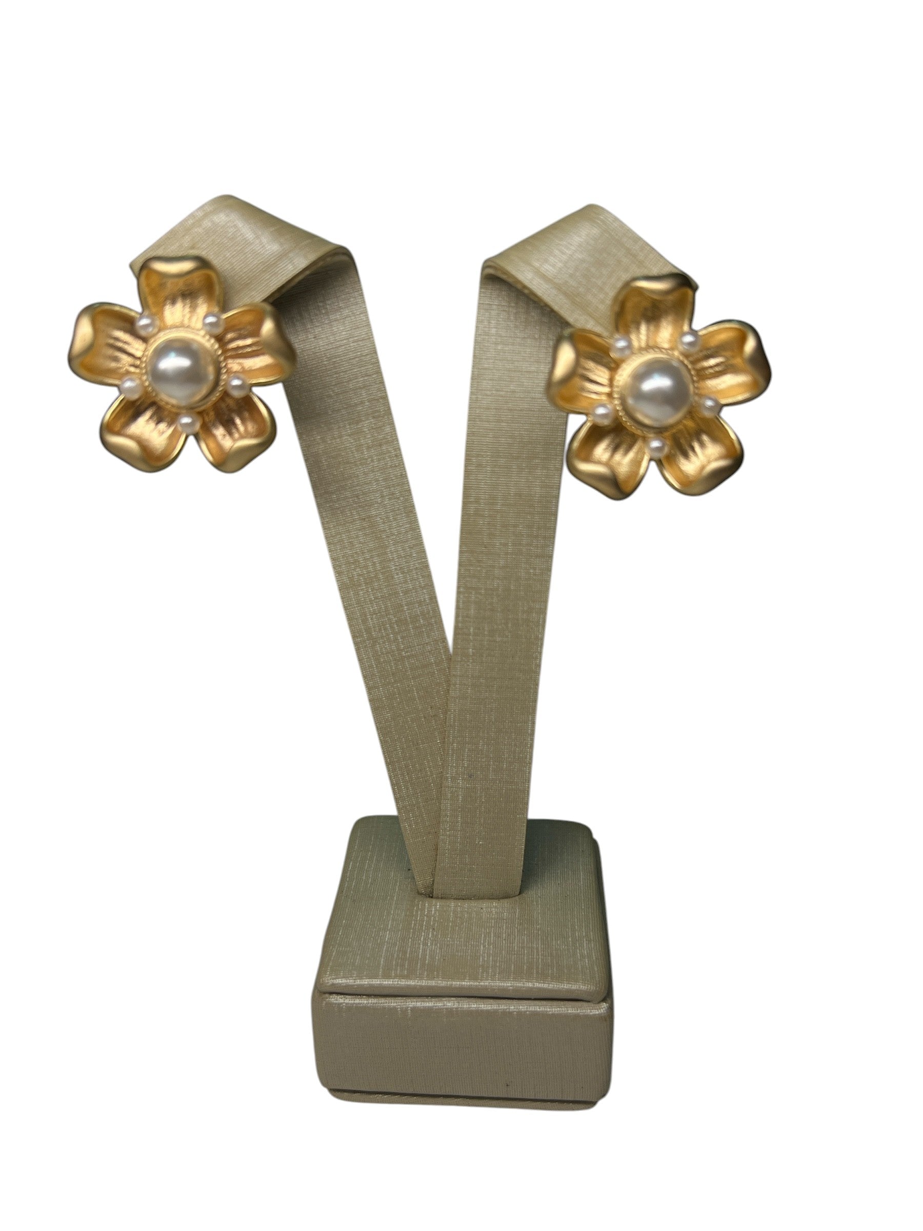 Brinco Dourado Maria Jasmine