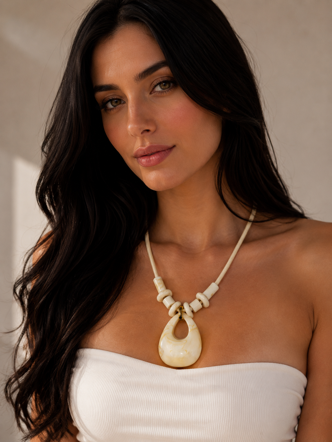 Colar Maria Isabel Bege