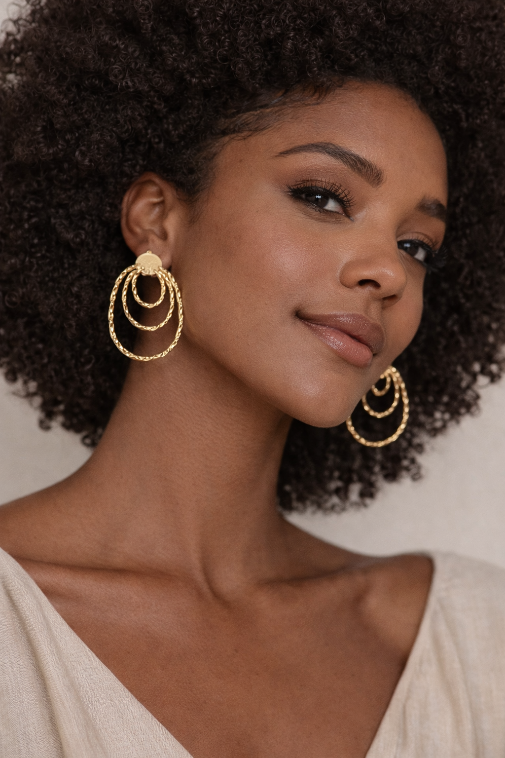 Brinco Dourado Maria Coroline