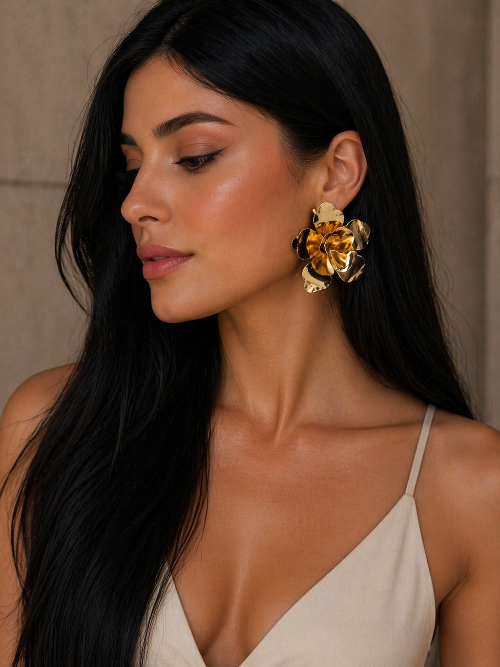 Brinco Dourado Flor Maria Sabrina
