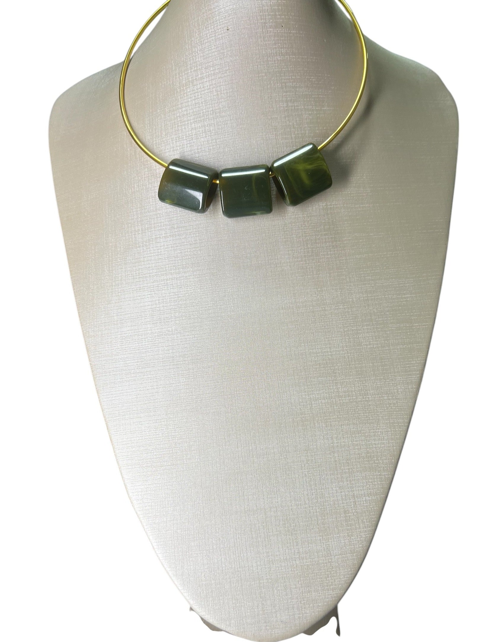 Colar Dourado Maria Milena