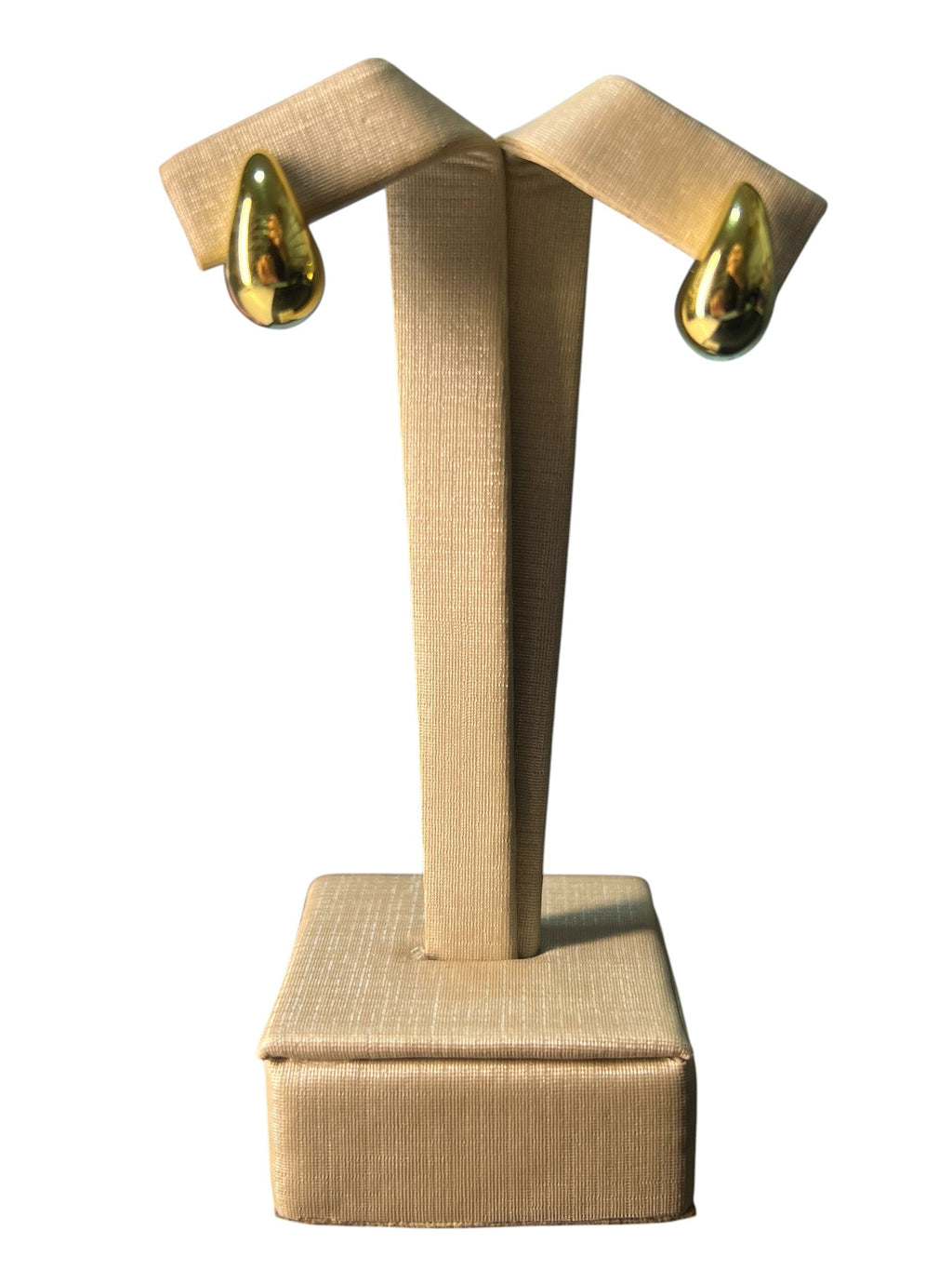 Brinco Pequeno Dourado Gota