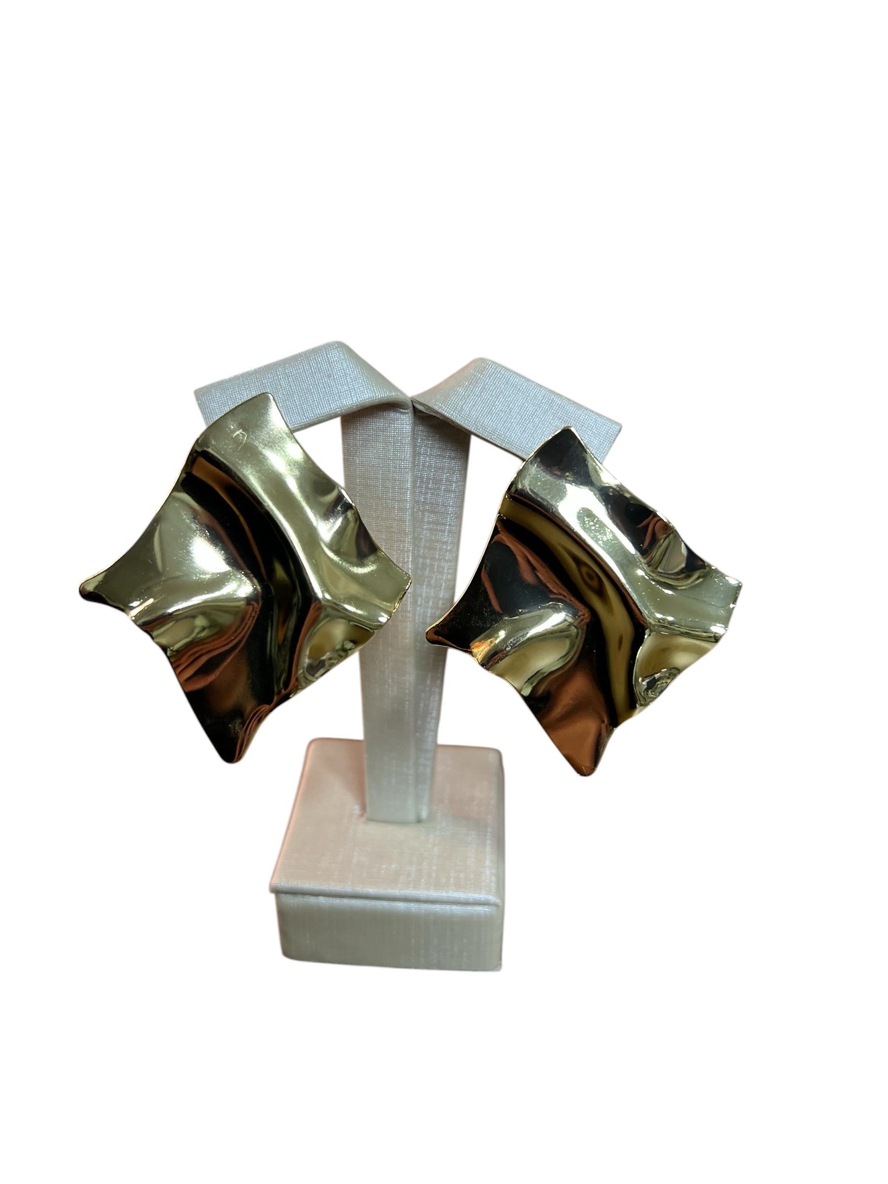 Brinco Dourado Maria Daiane