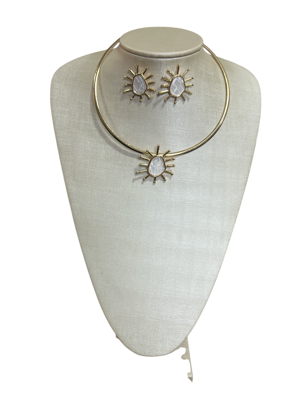 Conjunto Dourado Colar + Brinco Maria Marcele